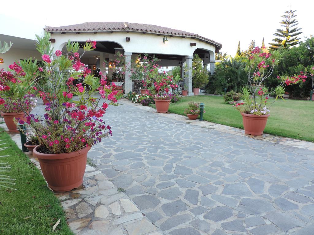 Hotel Domu Incantada 3*